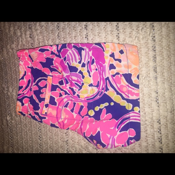 Lilly Pulitzer shorts - Picture 3 of 3
